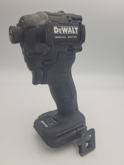**special edition** Dewalt mclaren F1 DCF86MM1T Impact Driver with 18v battery and charger in carry case