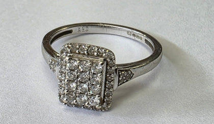 9ct White Gold Diamond Ring