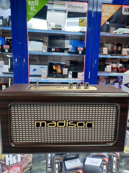 Madison Rechargeable Vintage Speakerbox PRESTON.