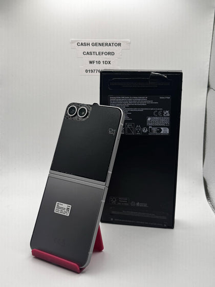 Samsung Galaxy Z Flip 6 - Unlocked, Boxed, 256GB (Grade A)