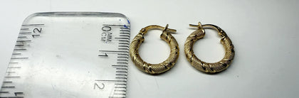 18CT GOLD HOOP EARRINGS