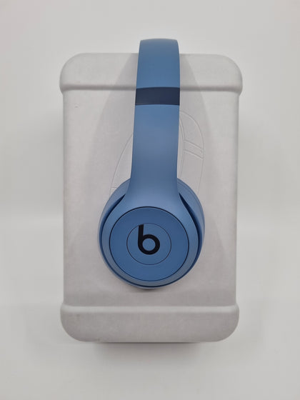 Beats Solo 4