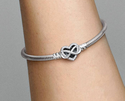 Sparkling Infinity Heart Clasp Snake Chain Bracelet 19cm