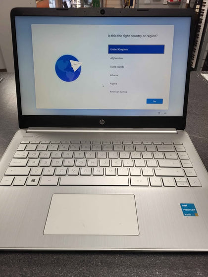 HP 14S- DQ2502 / Intel Pentium Gold 7505 - Laptop - 4GB Ram 128GB SSD - 14