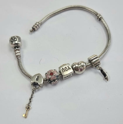 Pandora charm Bracelet 19cm with 5 Charms