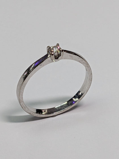 18ct White Gold Diamond Ring - Size M