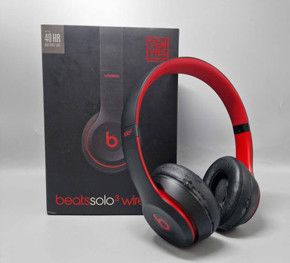 Beats Solo3 Wireless On-Ear Headphones - Decade Col. Defiant Black/Red