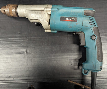 ***SALE***  Makita HP2050F 13mm Percussion Drill With Job Light 720W 110V