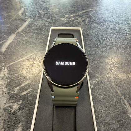 Samsung Galaxy Watch7 40mm SM-L300 4G LTE Bluetooth - Khaki Green
