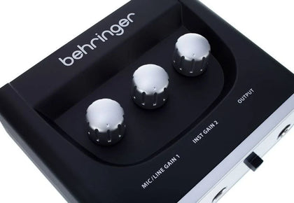 Behringer U-Phoria UM2 USB Audio Interface