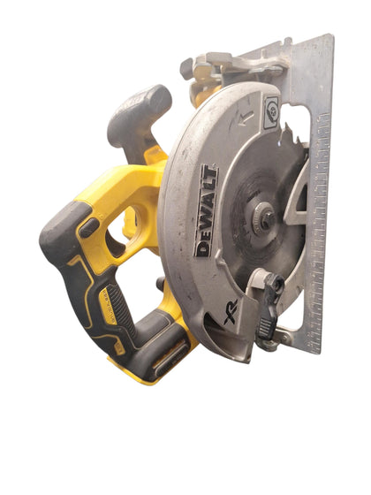 DeWalt DCS570 Cordless Circular Saw