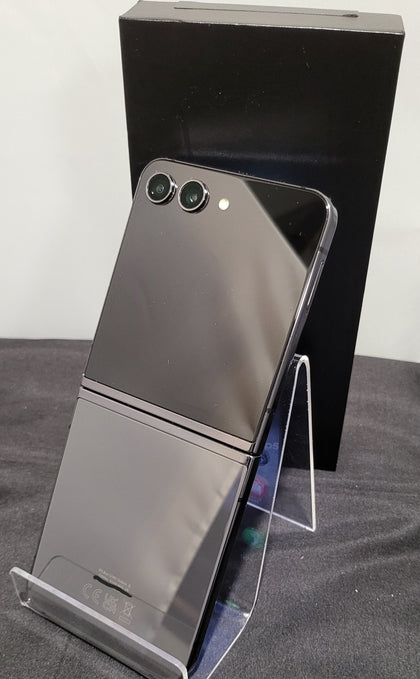 Samsung Galaxy Z Flip 5 - Graphite - 512GB - Unlocked.