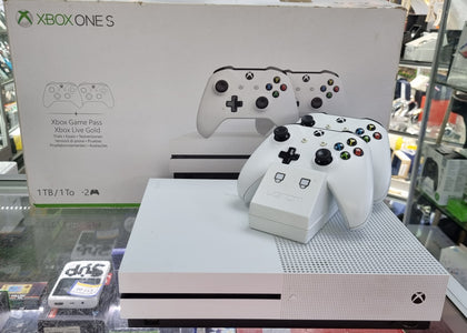 Xbox one s console 1tb with 2 controllers