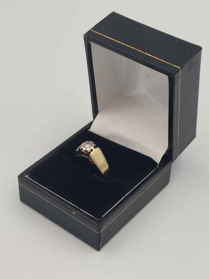 9k (Hallmarked & Tested), Gold Clear Stone Ring, 3.1g, Size M