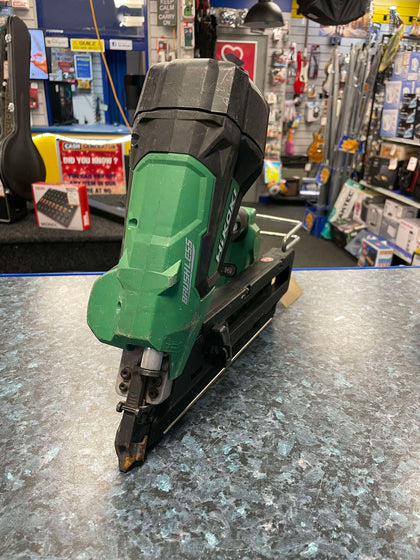 HIKOKI NAIL GUN