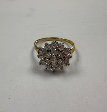 9CT GOLD CLUSTER RING SIZE O LEYLAND STORE