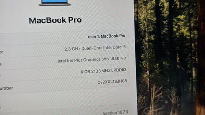 Apple MacBook 2018 Pro - i5 - 8GB - 256GB