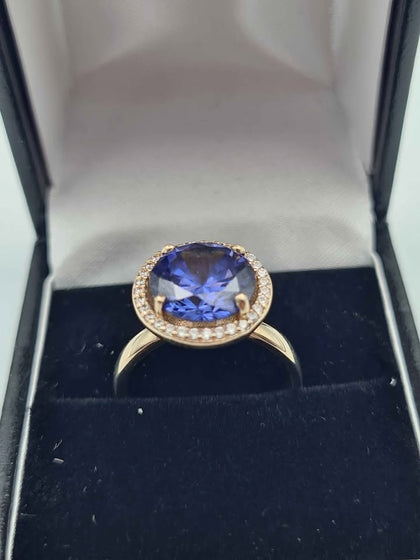 14ct Yellow Gold Cubic Zirconia Big Blue Stone Ring - Size N - 5.60 Grams