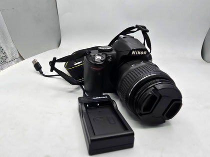 nikon d3000 camera with charger