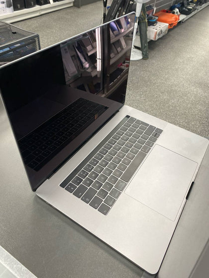 MacBook Pro 14,3
