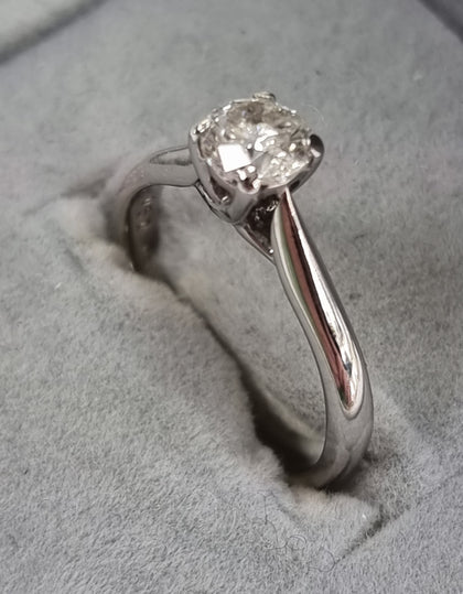 18ct White Gold diamond Ring 0.50ct size 