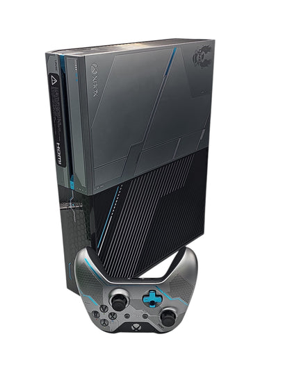 Xbox One Console, 1TB, Halo 5 Silver/Black Ltd. Ed. (Bundle Game), Boxed