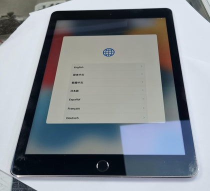 Apple iPad Air 2nd Gen (A1566) 9.7” 64GB - Space Gray WiFi B