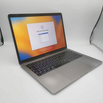 MacBook Pro 14,1, i5-7360U, 8GB Ram, 256GB SSD, 13