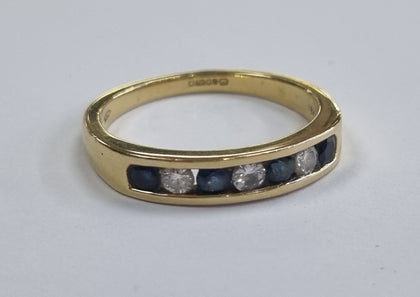 18ct Yellow Gold Sapphire & Diamond Ring size O