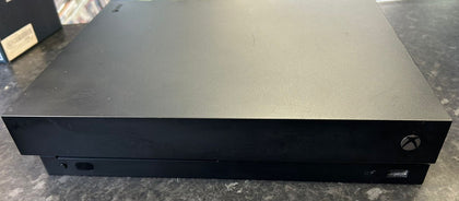 Xbox One X - 1TB - Third Party Controller