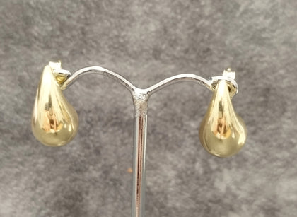 9ct Yellow Gold Hollow Rounded Teardrop Stud Earrings