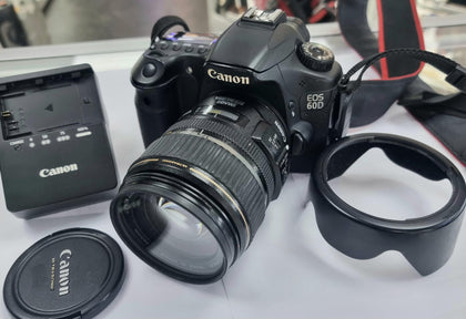 Canon EOS 60D EF-S 17-85 IS USM  Digital SLR