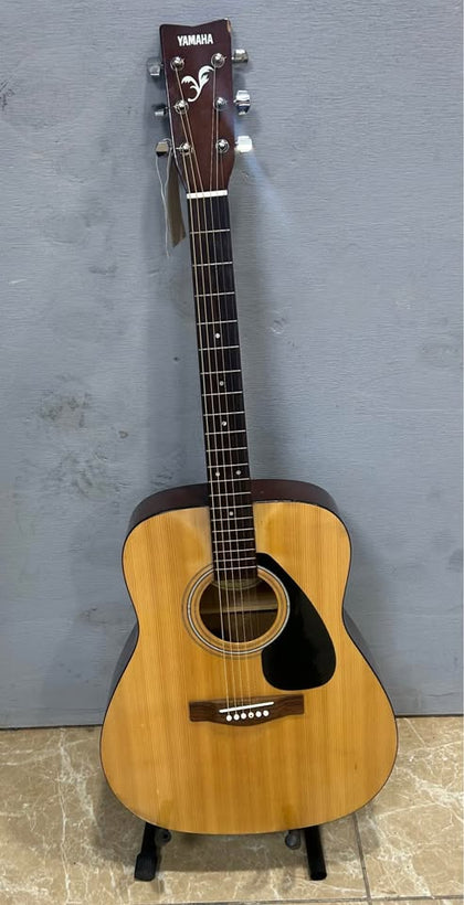 Yamaha F310 Full Size Acoustic Guitar - **DAMAGE TO BACK OF GUITAR** Please See Photos