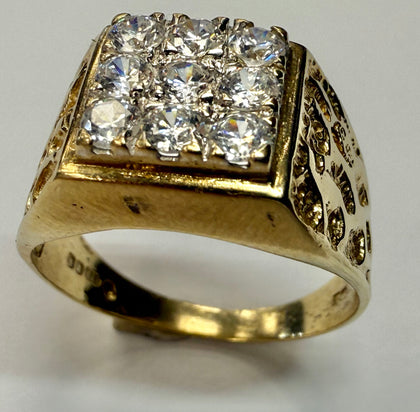 9ct signet ring with cz stones size T