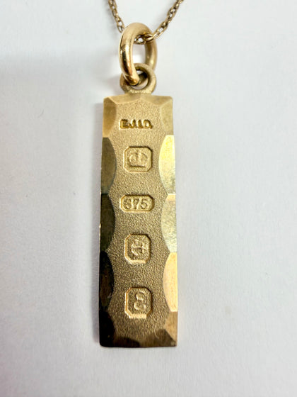 9ct yellow gold ingot pendant and chain 23