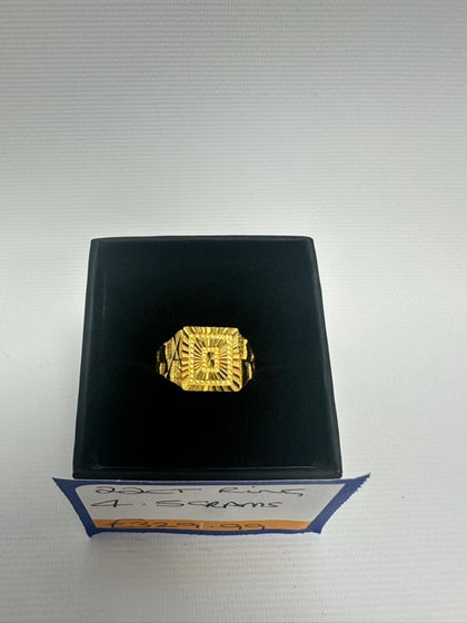 22ct Gold Ring 4.5g.