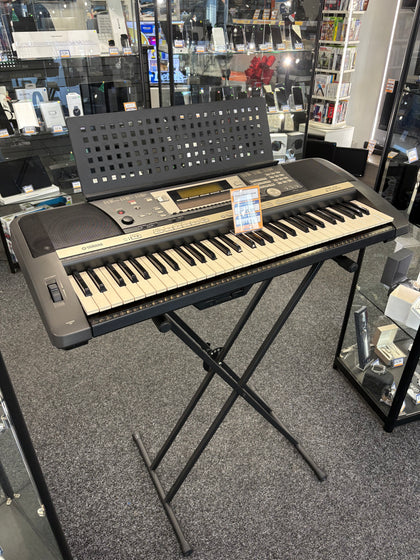 Yamaha PSR-640 Keyboard