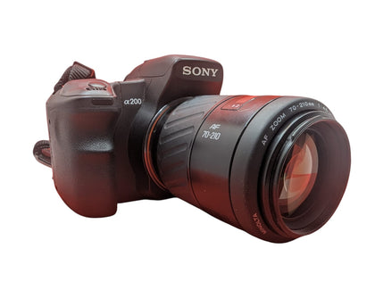 **BOXING DAY SALE**Sony Ax200 camera + Minolta 70-210 lens