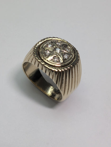 9ct Gold Star Ring - Size P