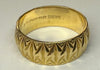 18CT GOLD RING WITH PRETTY PATTERN SIZE O