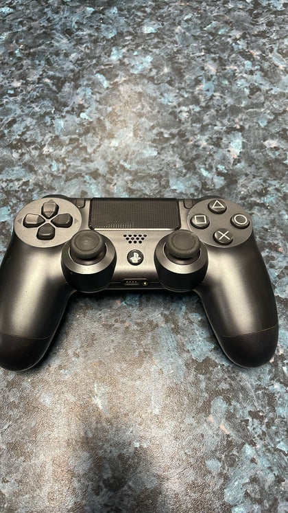 PS4 controller