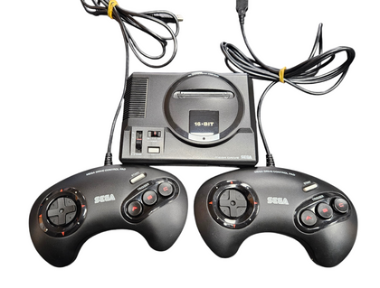 SEGA Mega Drive Mini w/ 2x Controllers - 40 games