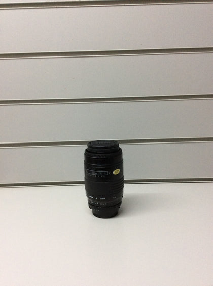 Sigma 75 200mm F3.8 Camera Lens