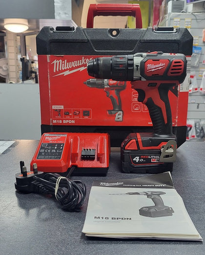 Milwaukee M18 BPDN-402C 18V 1 x 4.0Ah Li-Ion Red Lithium Cordless Combi Drill