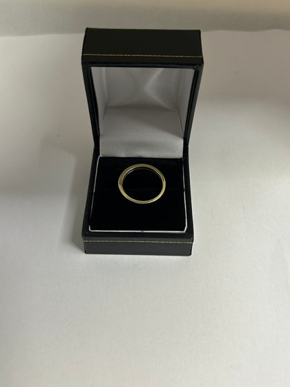 9ct yellow gold moissanite stone ring 1.62G size O stamped 375 tested in store comes with box