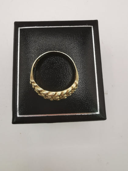 9k Gold Cluster Ring 5.8G fully Hallmarked(375) and Tested Size S