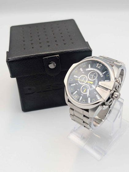 Diesel DZ4465 Mega Chief Chronograph Bracelet Watch - Boxed