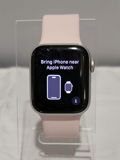 Apple Watch SE 2nd Gen (GPS) , Starlight Aluminium, 40mm with Pink Band