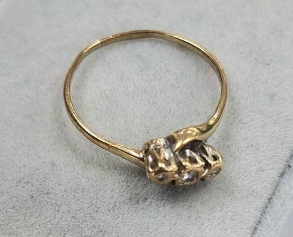 9ct Gold Diamond ring Size Q