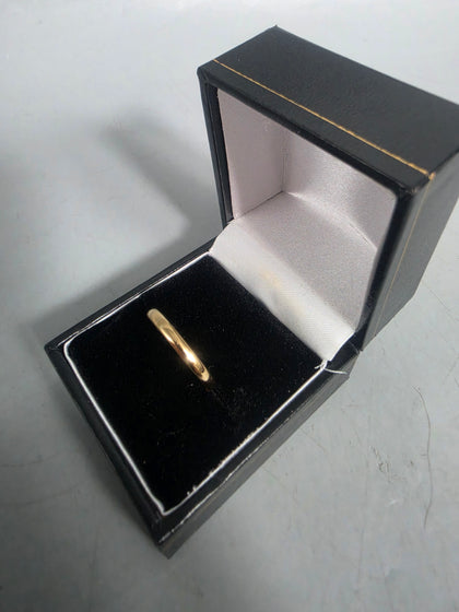 18CT Gold Wedding Band 2.3G 750 Size P